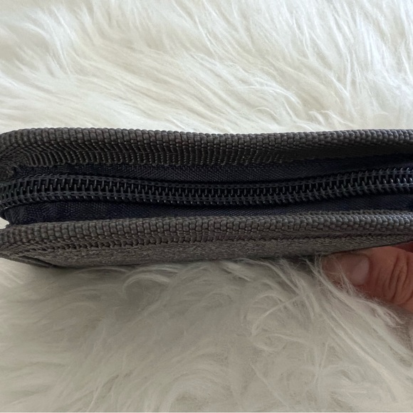 Nautica Men’s Grooming Kit NWOT - Picture 5 of 5